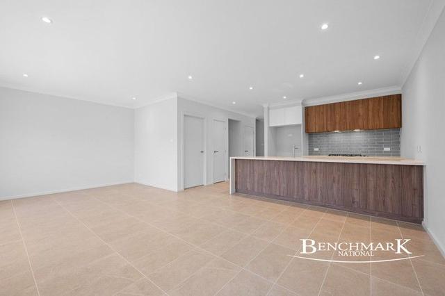 24 Spinnaker Dr, NSW 2170