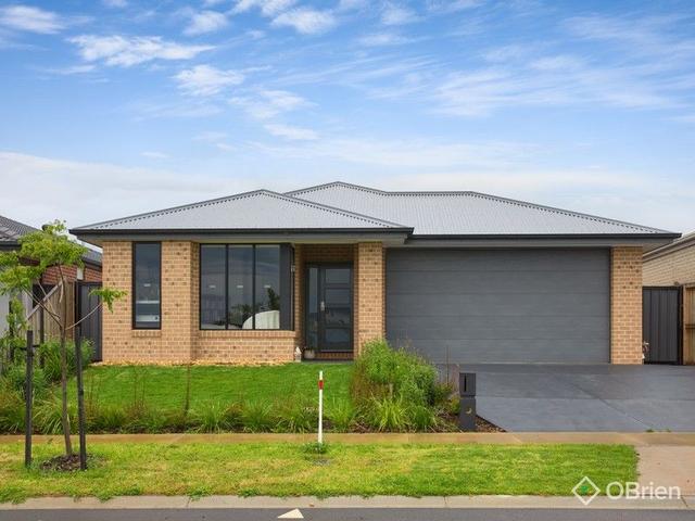 12 Snow Hills Avenue, VIC 3820