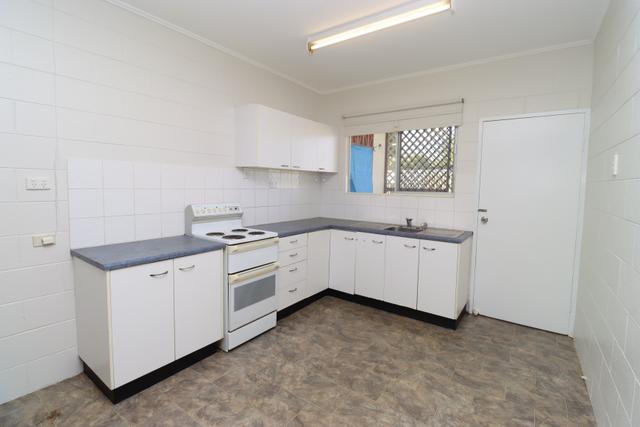 Unit 1/2 Gatherer Crescent, QLD 4825