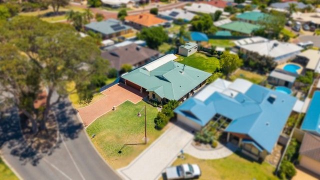 6 Suncrest Meander, WA 6210