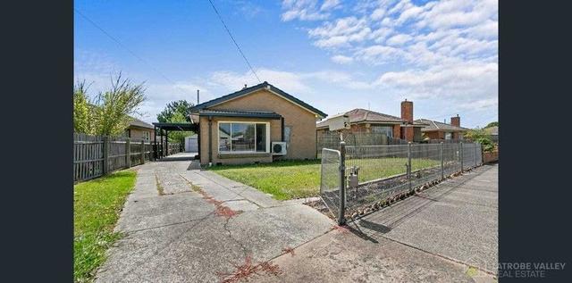 15 Saunders Crescent, VIC 3844