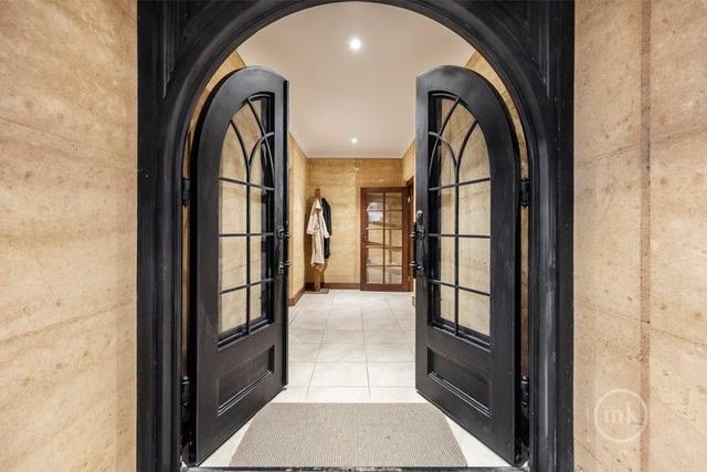 136 Charles Sturt Drive, VIC 3754