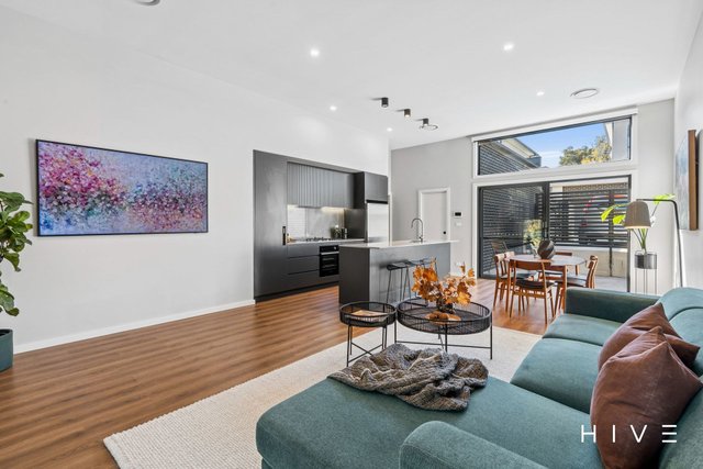 3/8 Powlett Street, ACT 2617