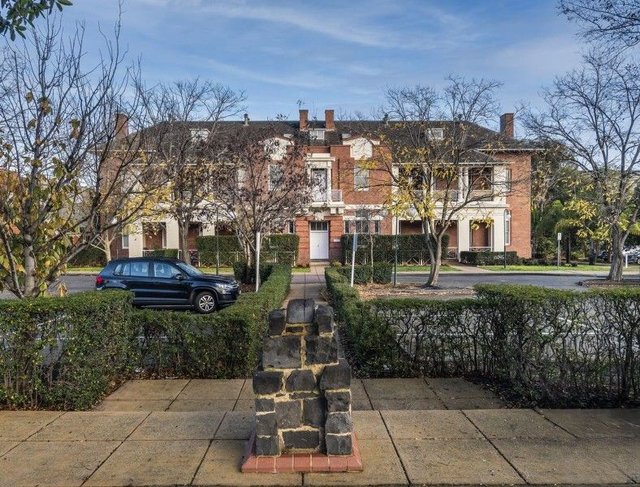 15 Gatehouse Place, VIC 3032