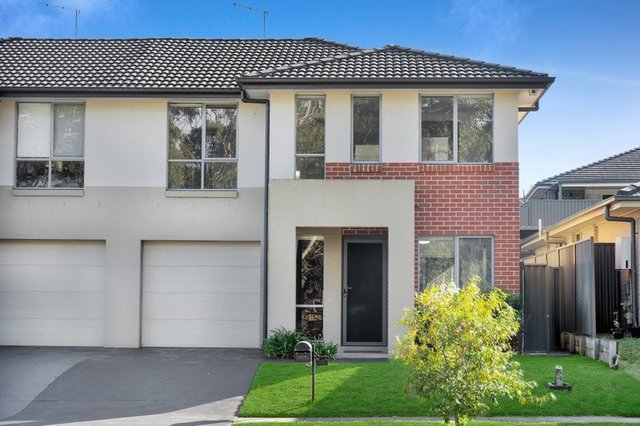 86 Hampshire Boulevard, NSW 2570