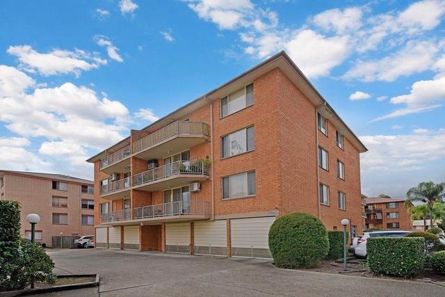 6/2 Riverpark Drive, NSW 2170