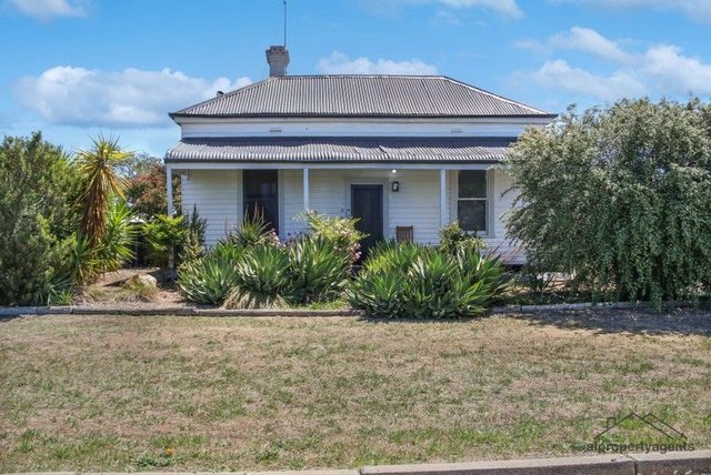 64 Molyneaux Street, VIC 3393