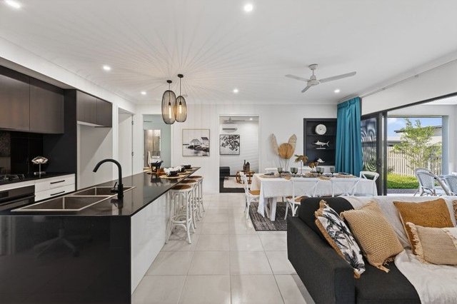 10 New Meadow Circuit, QLD 4818