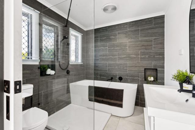 11 Lakeside Court, QLD 4655