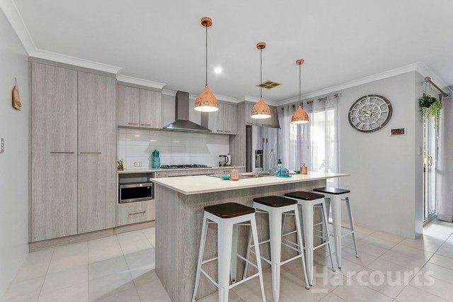 7 Aquamarine Street, WA 6034