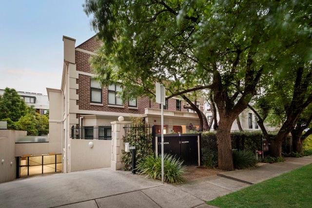 201/11 Somers Avenue, VIC 3144