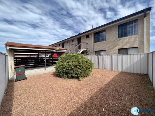 12/8 Hefron Street, WA 6168