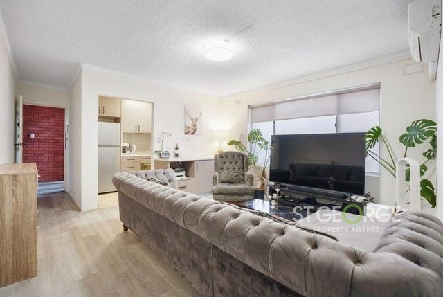2/13 Thurlow Street, NSW 2210