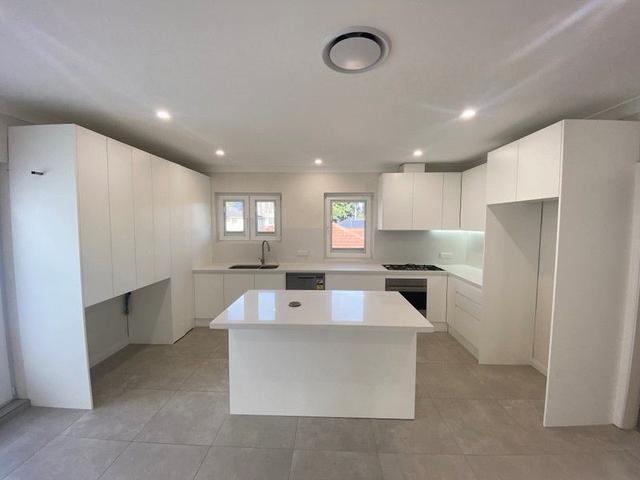 82A Banks Avenue, NSW 2035