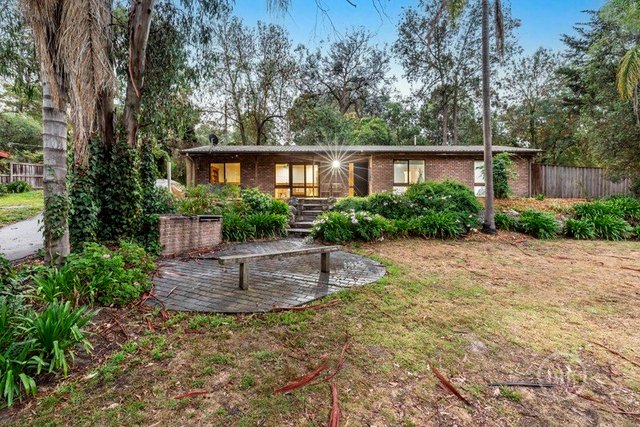 8 Valley Road, VIC 3095