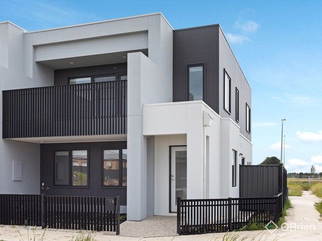 2 Pongal Road, VIC 3064