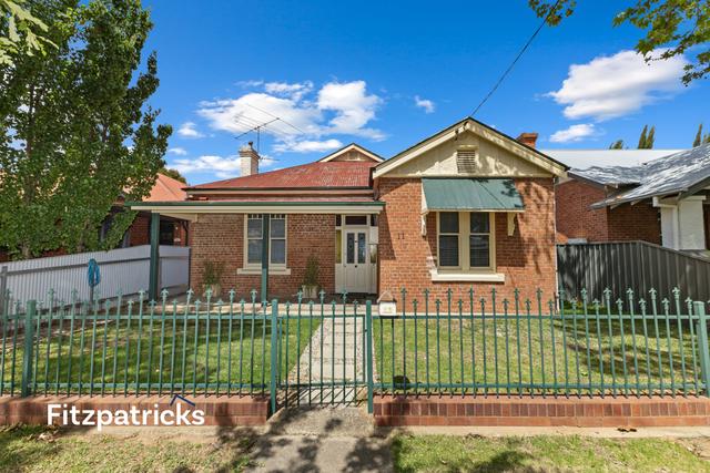 11 Thorne Street, NSW 2650