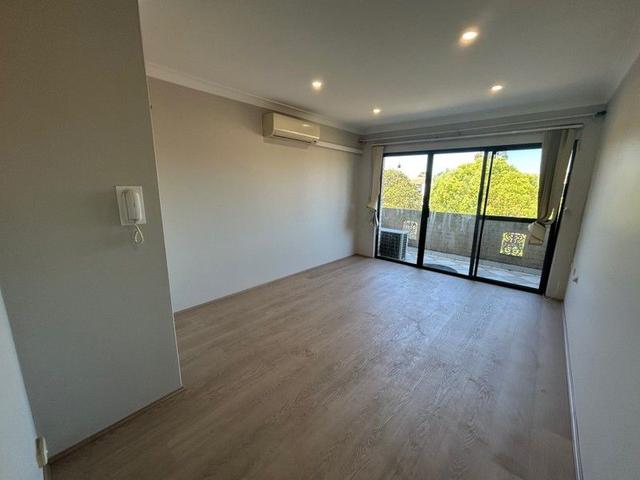 11/2 Drummond St, NSW 2170