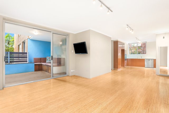 2/11 Penkivil Street, NSW 2026