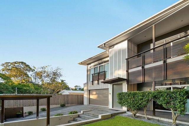 5 Yvonne Street, QLD 4104