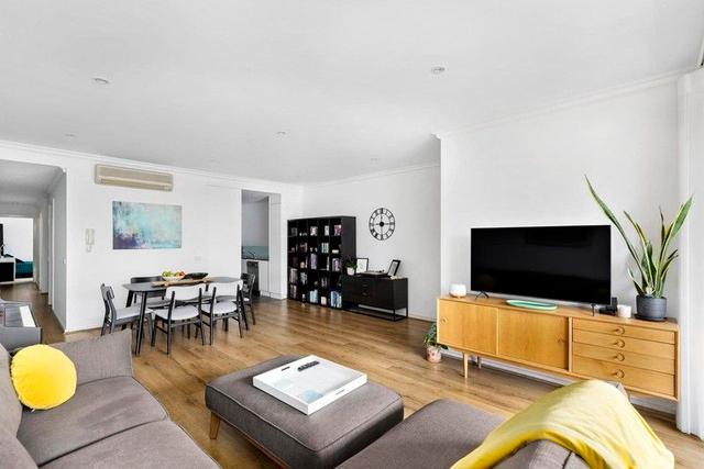 2/213 Buckley Street, VIC 3040