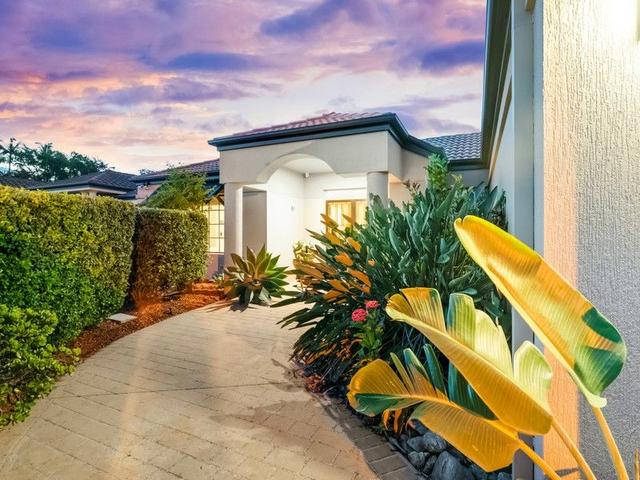 8 Exton Place, QLD 4213