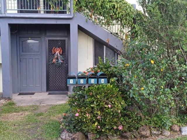 2/6 Hort Street, QLD 4854