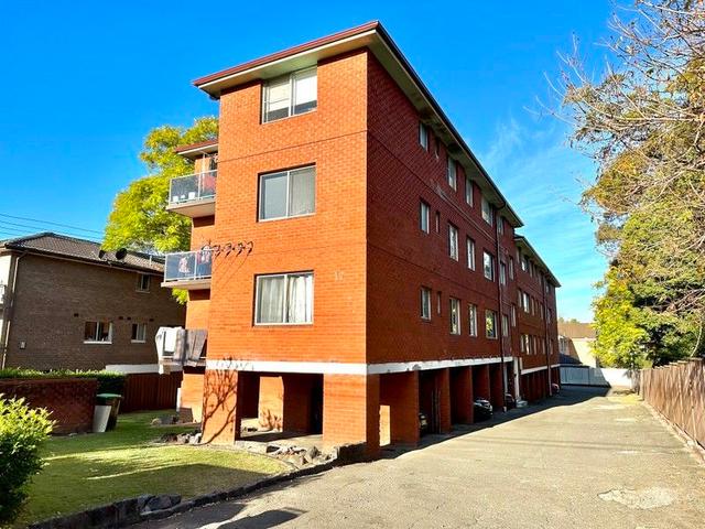 8/17 The Crescent, NSW 2141