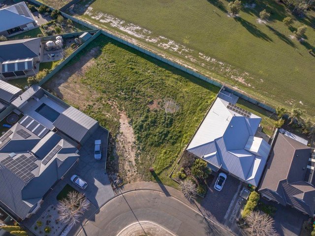 15 Minge Way, SA 5355