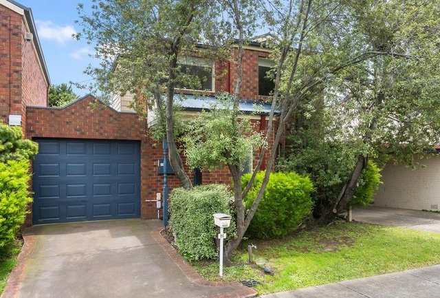 2C Mitre Crescent, VIC 3153
