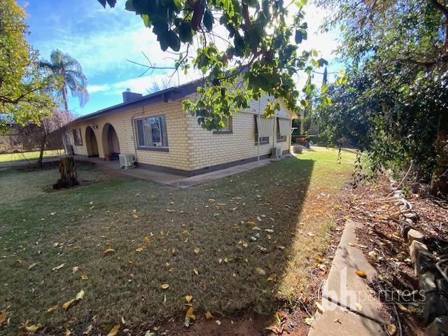 27 Swan Street, SA 5341