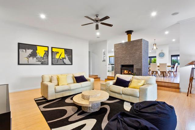 8 Baron Place, NSW 2582