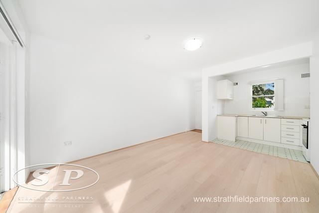 4/4 Parnell Street, NSW 2135
