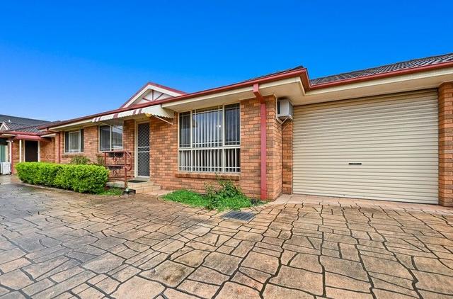 2/114 Gibson Avenue, NSW 2211