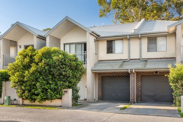 27 Firetail Circuit, NSW 2749