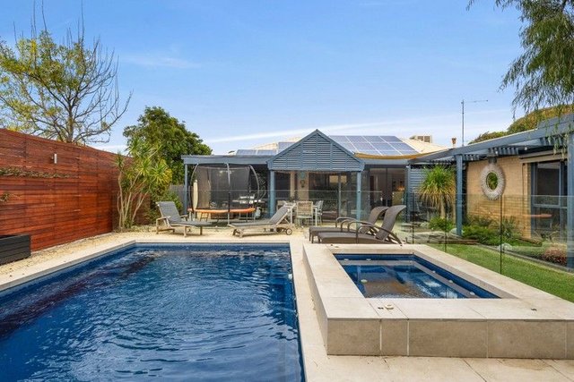 145 The Parade, VIC 3226