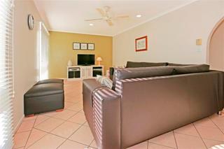 Family Room (2010-07-23)