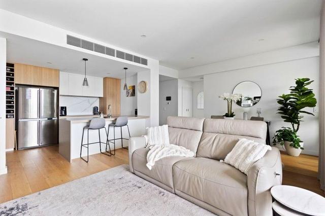 506/22 Pollen Grove, WA 6014