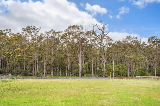 8 McDermott Parade, WA 6286