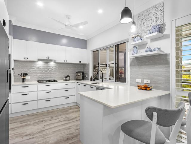 10/835 Boat Harbour Drive, QLD 4655