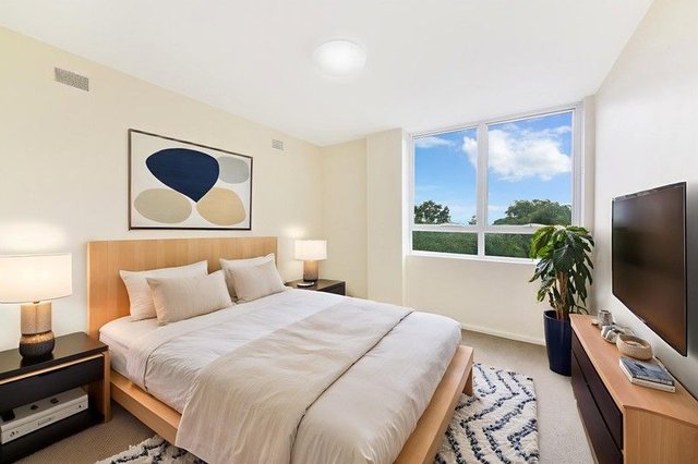 2/24 Moore Street, NSW 2026