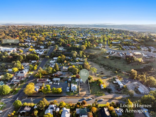 13 Dutton Street, NSW 2582