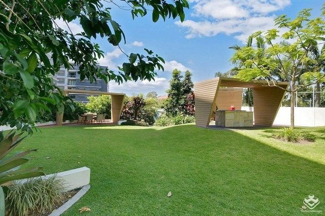 (no street name provided), QLD 4101