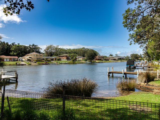 102 Jacobs Drive, NSW 2540