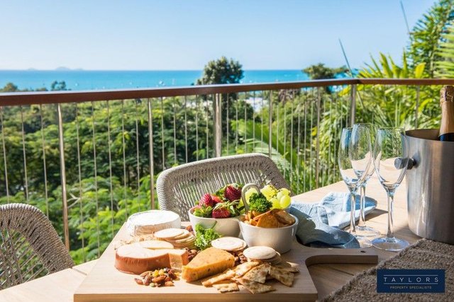 19 Stonehaven Cres, QLD 4802