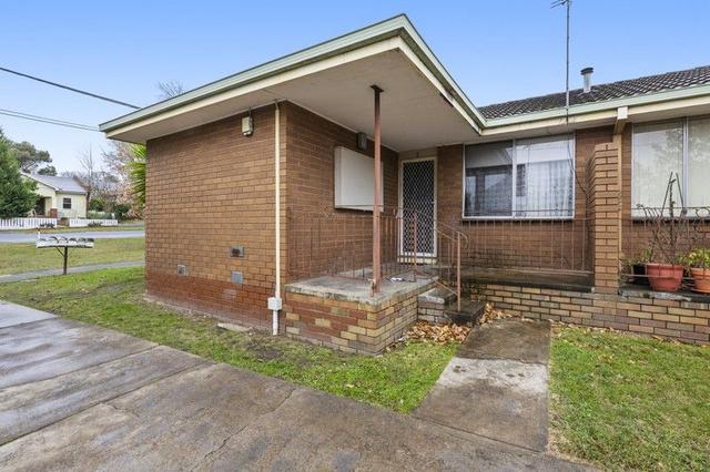 1/8 Chisholm St, VIC 3350