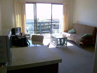 Lounge (2005-11-16)