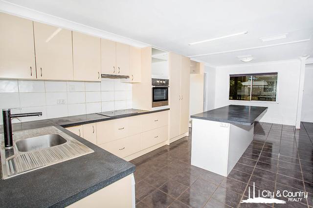 7 Bulolo Street, QLD 4825