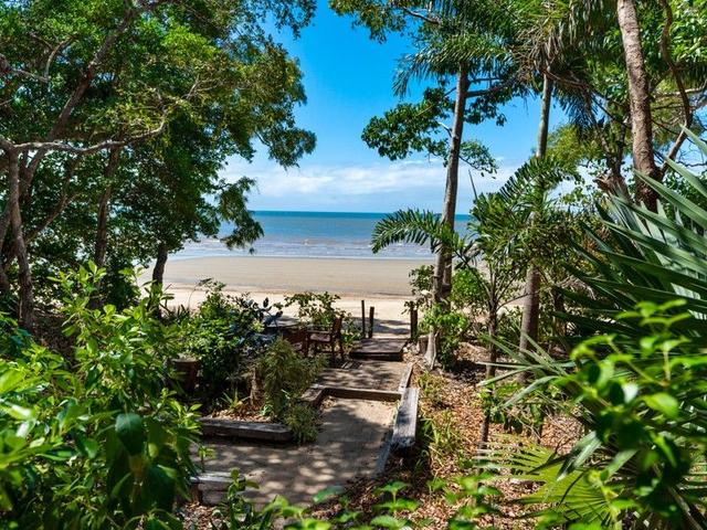 33 Esplanade, QLD 4895