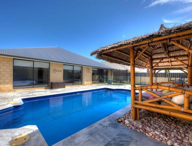 8 Benenden Avenue, WA 6036
